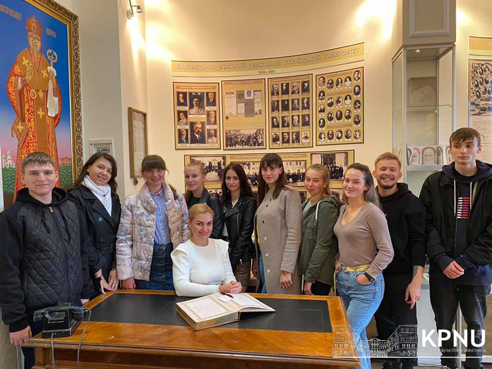 Знайомство з історією університету