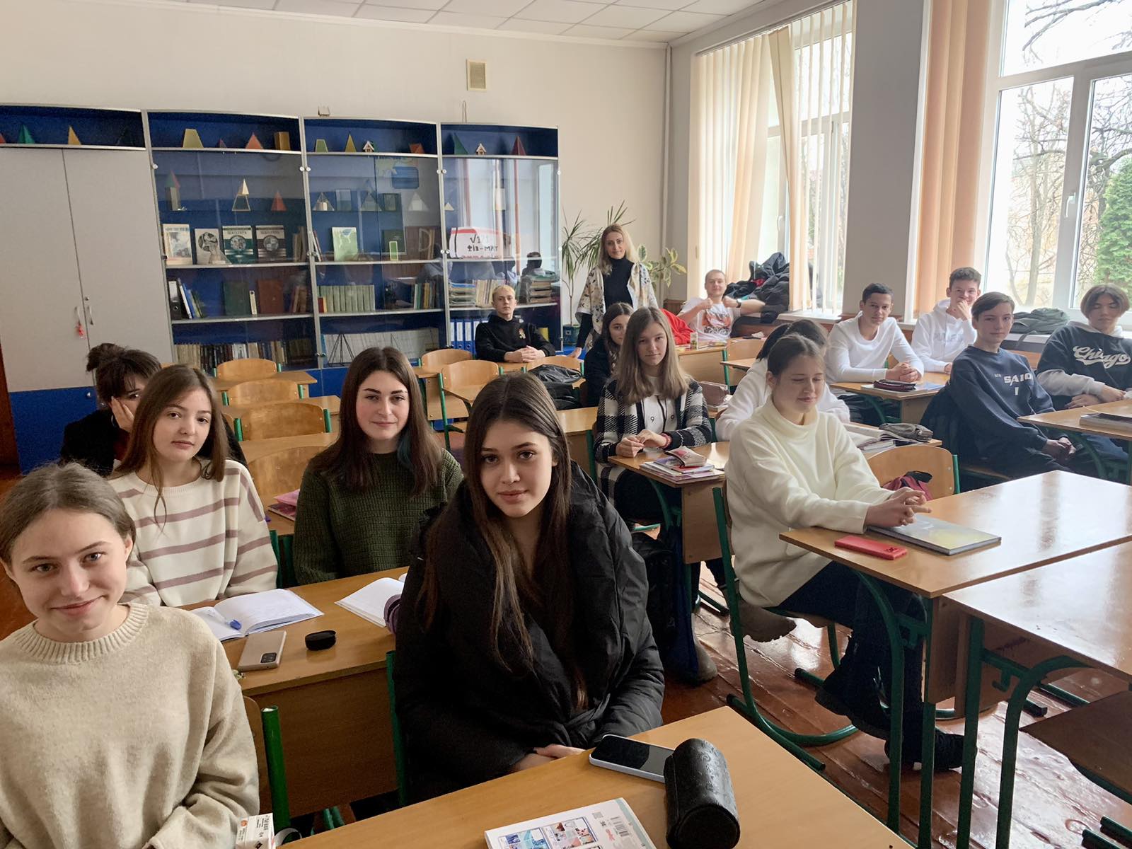 Профорієнтаційна робота зі старшокласниками Кам’янець-Подільського ліцею № 18 Профорієнтаційна робота зі старшокласниками Кам’янець-Подільського ліцею № 18
