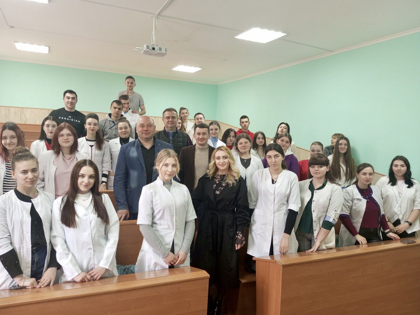 Профорієнтаційна зустріч зі здобувачами освіти Кам’янець-Подільського медичного коледжу Профорієнтаційна зустріч зі здобувачами освіти Кам’янець-Подільського медичного коледжу