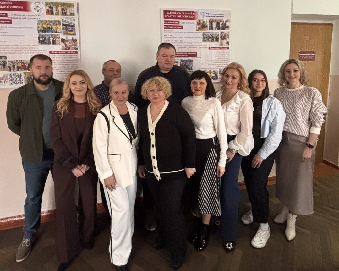 Факультету спеціальної освіти, психології і соціальної роботи -33 роки. Факультету спеціальної освіти, психології і соціальної роботи -33 роки.