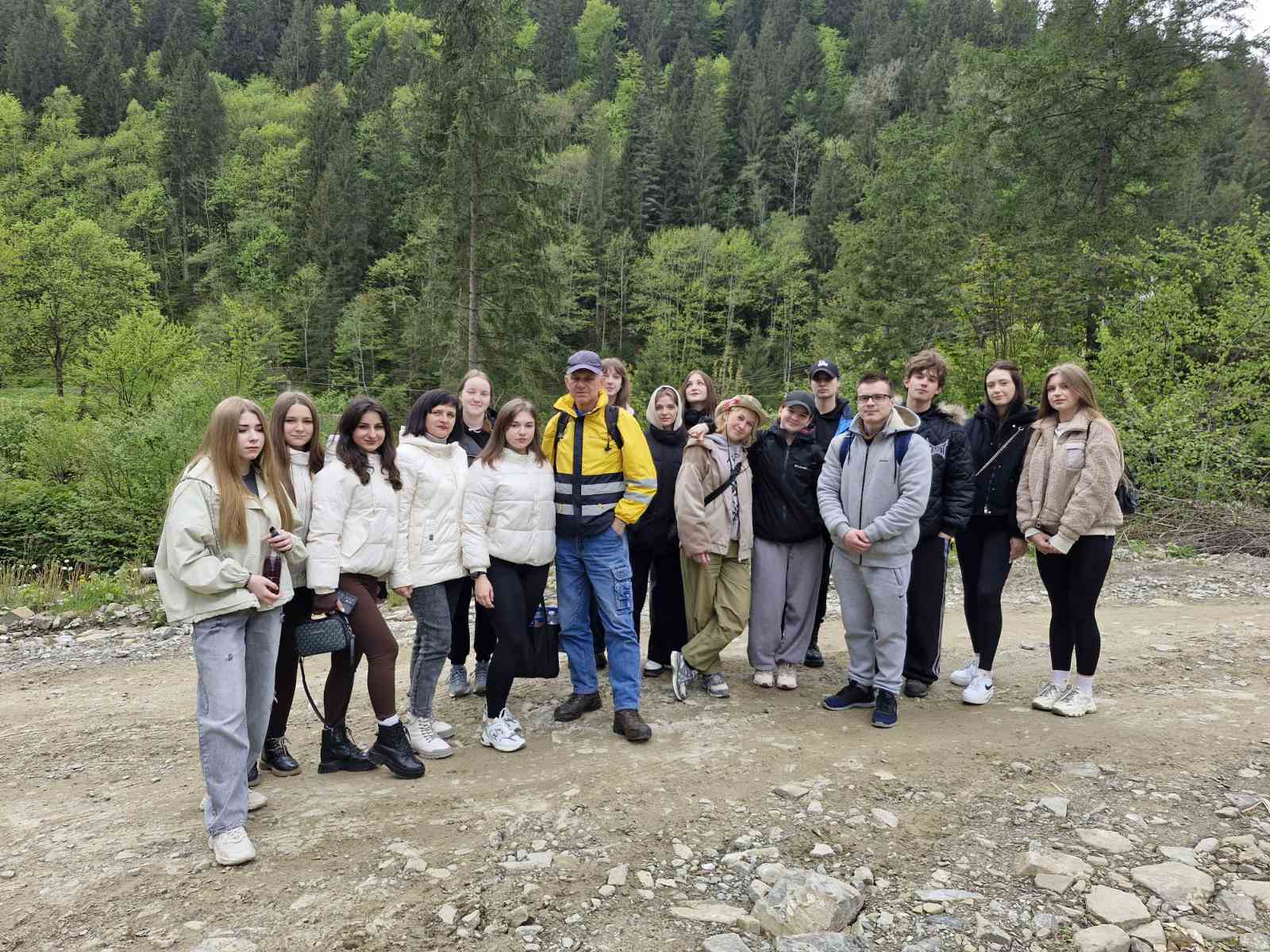 Незабутня подорож до Карпат здобувачів вищої освіти спеціальності  053 Психологія Незабутня подорож до Карпат здобувачів вищої освіти спеціальності  053 Психологія